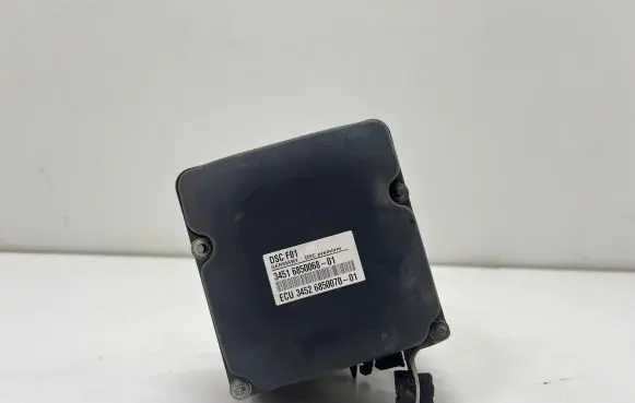 BMW 5 GT F07 ABS Pump 6850068 DSCF01 6850070