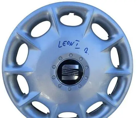 Seat Leon (1P) R15 wheel hub/cap/trim 1M0601147A