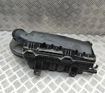 Air filter box