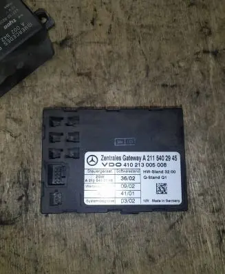 Mercedes-Benz E W211 Gateway control module A2115402945 410213005008