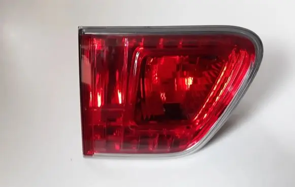 Toyota Avensis T270 Tailgate rear/tail lights 8158005120
