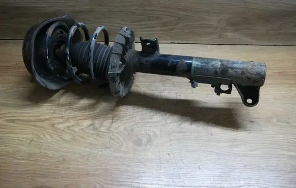 Mercedes-Benz C W203 Front shock absorber/damper A2033204130 824904553994