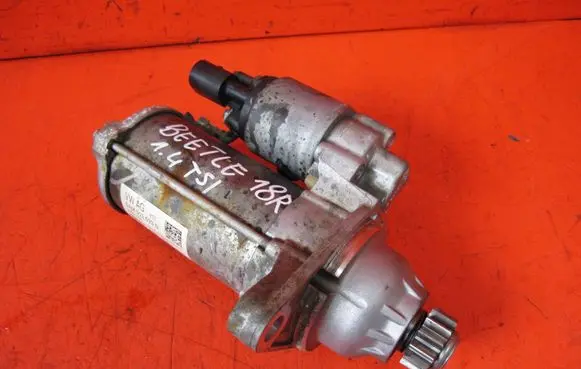 Volkswagen Beetle A5 Starter motor 04E145721F 0001179516