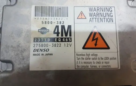 Nissan X-Trail T30 Engine control unit/module 23710EQ465 2758003822