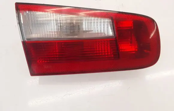 Renault Laguna II Tailgate rear/tail lights 8200002475