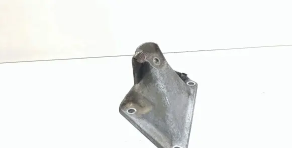 BMW 5 E60 E61 Engine mounting bracket 6761149 22116761149