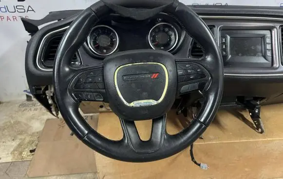 Dodge Challenger Dashboard 