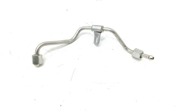 Fuel injector supply line/pipe