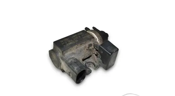 Audi A4 S4 B6 8E 8H Turbo solenoid valve 8E0906628A