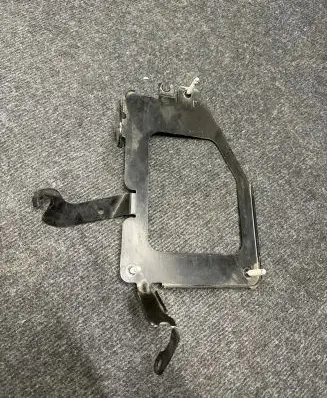 Chrysler Pacifica Other engine bay part 68218005AC
