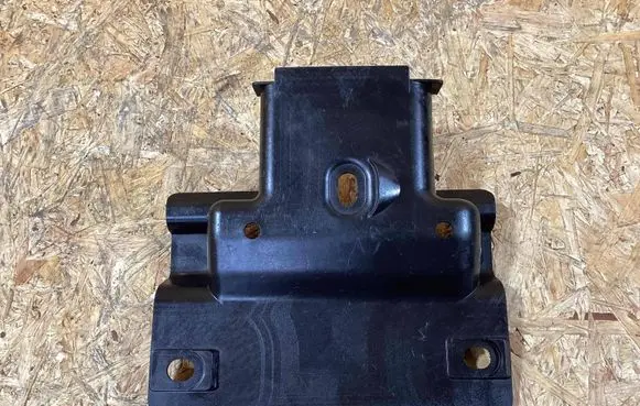 Audi Q7 4M Front shock absorber mounting bracket 4m0071999g