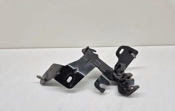 Renault Captur II Other engine bay part 497308760R