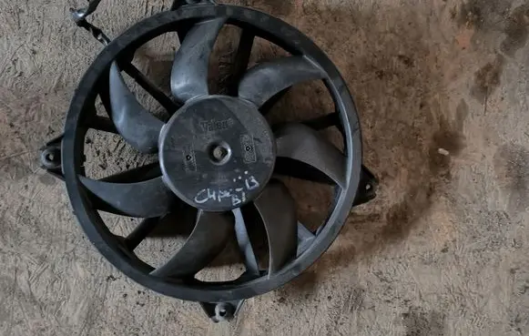 Citroen C4 I Picasso Electric radiator cooling fan 1049874716T