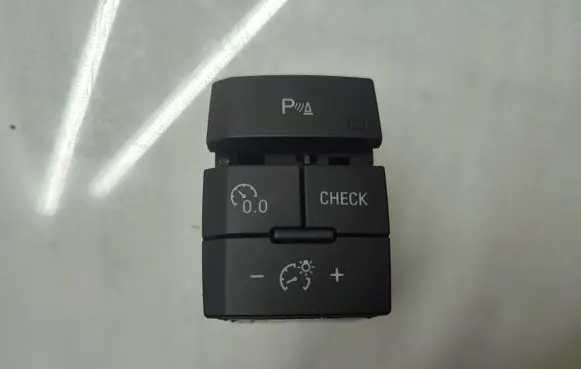Audi Q7 4L Parking (PDC) sensor switch 4L2927123A