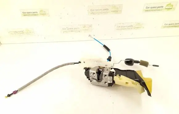 Mercedes-Benz E W212 Front door lock 0997200435 2047203035