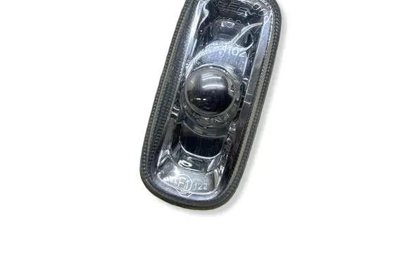Audi A4 S4 B6 8E 8H Front fender indicator light 8E0949127