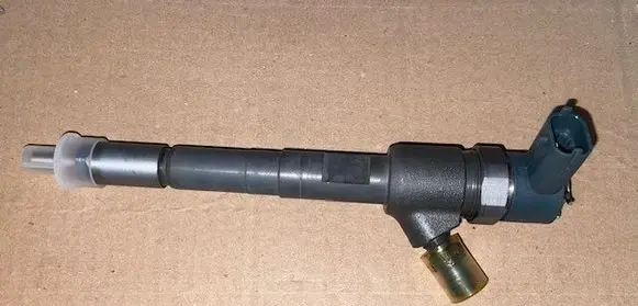 Lancia Ypsilon Fuel injector 0445110322