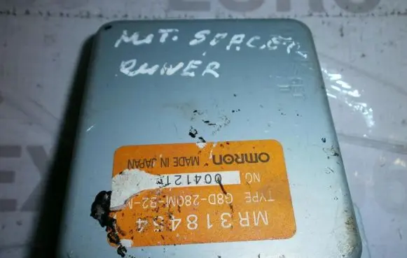 Mitsubishi Space Runner Other control units/modules MR318454 MB920443