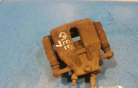 Renault Clio III Front brake caliper