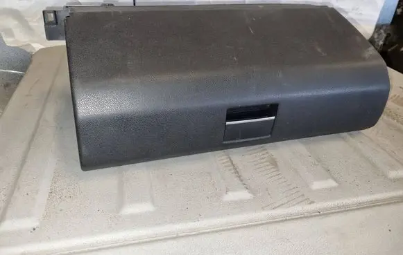 Mercedes-Benz A W169 Glove box