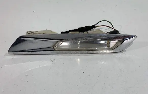 BMW 5 GT F07 Front indicator light 7199634