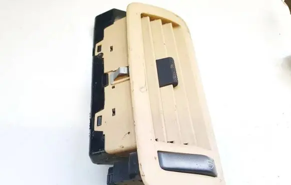Volkswagen Phaeton Dash center air vent grill 3d0819703c