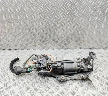 Audi A8 S8 D4 4H Air suspension compressor/pump 4H0616005D