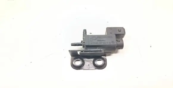 Vacuum valve