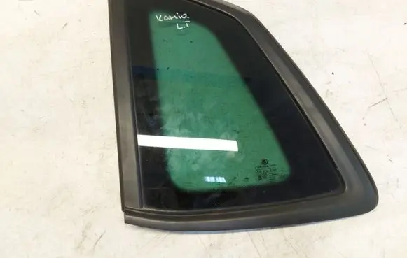 Skoda Kamiq Rear windscreen/windshield window 