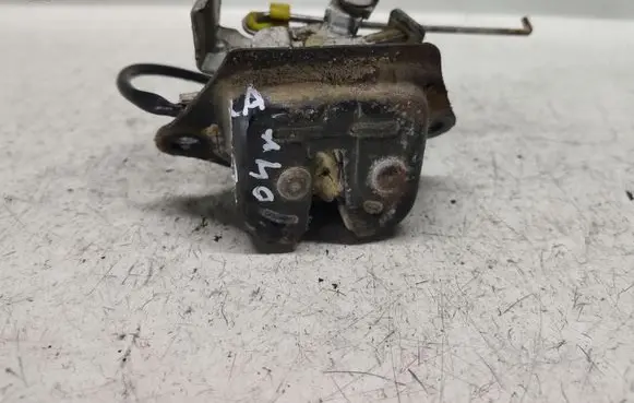 Nissan Almera Tino Tailgate/trunk/boot lock/catch/latch