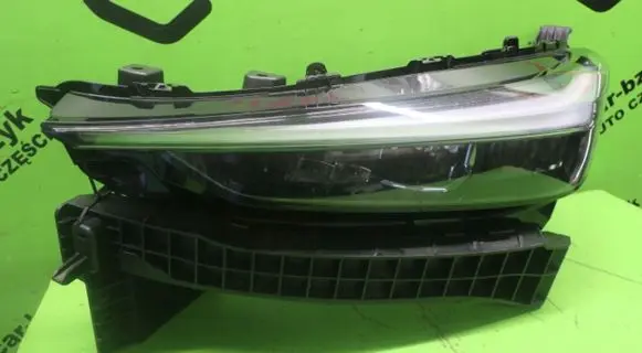 Honda HR-V Headlight/headlamp