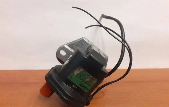 Mercedes-Benz S W140 High voltage ignition coil 0001586503 10675