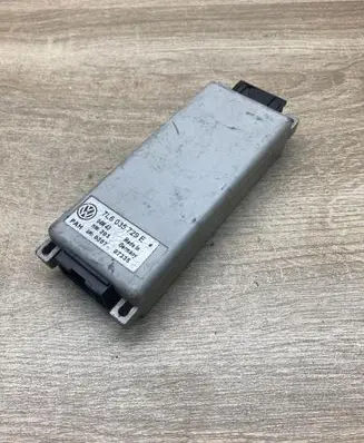 Volkswagen Touareg I Phone control unit/module 7L6035729E