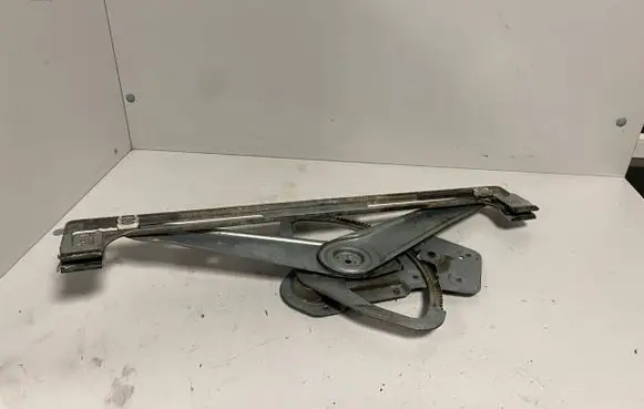 Volvo C30 Front door electric window regulator 30784510 241008