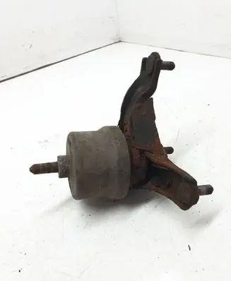 Engine mount bracket