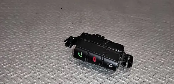 Steering wheel buttons/switches