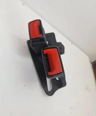 Audi A4 S4 B8 8K Rear seatbelt buckle