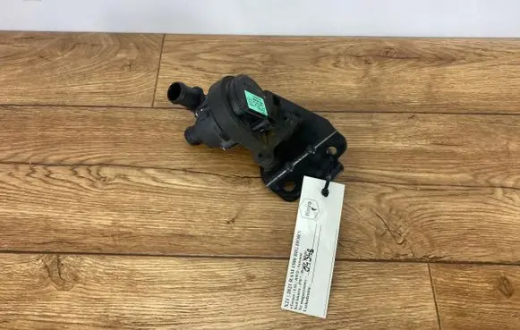 Dodge RAM 1500 DS Water pump 68332879AB