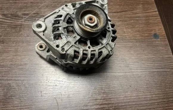 Audi A4 S4 B5 8D Generator/alternator 06B903016D 2542225B
