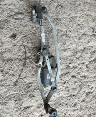 Renault Laguna III Wiper motor 54527211