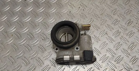 Toyota Yaris Throttle valve 220300Q010