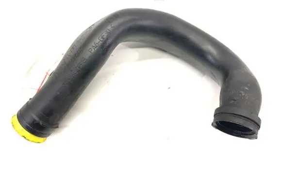 BMW X6 E71 Intercooler hose/pipe 7571347