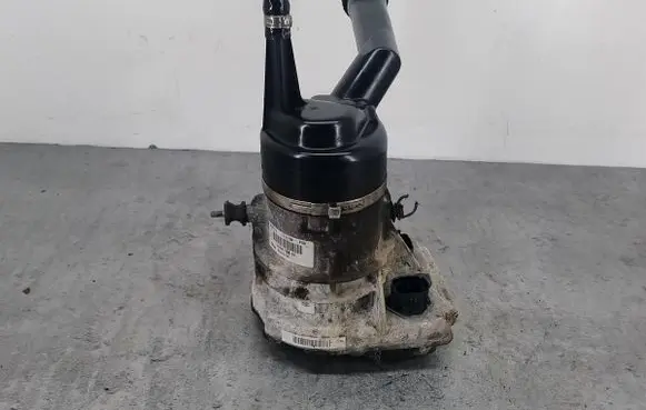 Citroen C4 Grand Picasso Power steering pump 9685418680