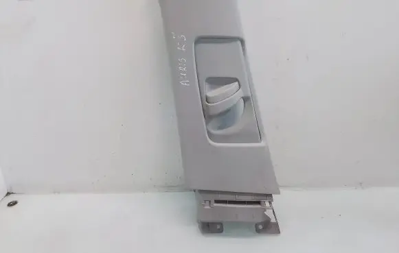 Toyota Auris 150 (B) pillar trim (top) 6242002070