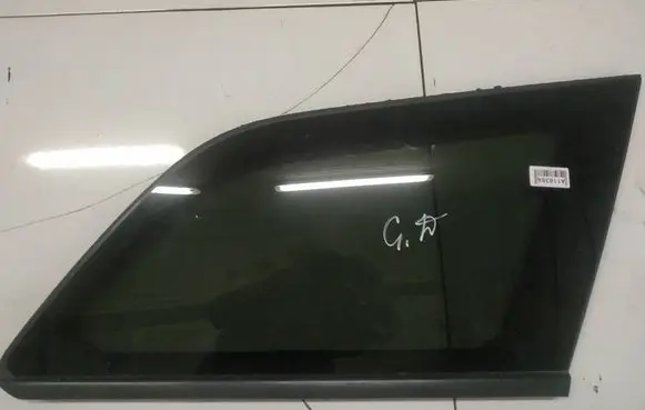 Fiat Freemont Rear side window AS3