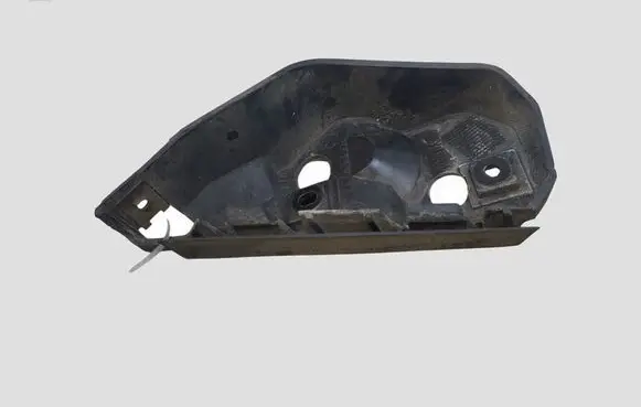 Volvo V50 Front bumper mounting bracket 31265396