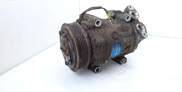Volvo V50 Air conditioning (A/C) compressor (pump) 3M5H19D629TA