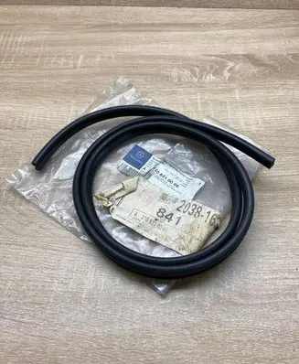 Mercedes-Benz E W210 Other body part A2108310098