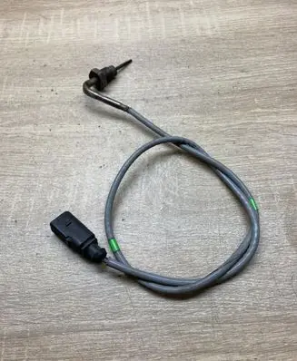 Volkswagen PASSAT B8 Exhaust gas pressure sensor 04L906088BL