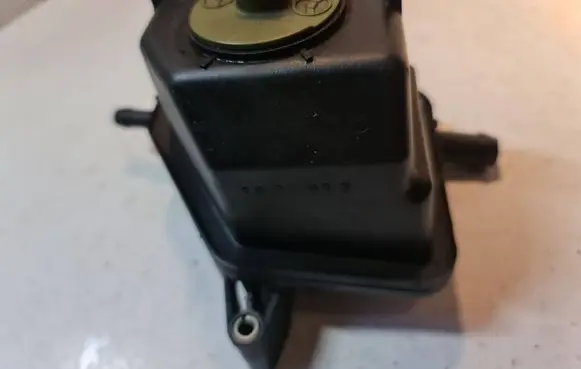 Volkswagen Golf IV Power steering fluid tank/reservoir 1J0422371C